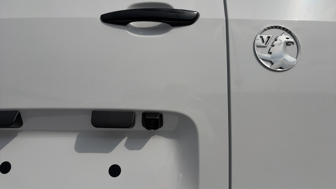 Vauxhall Combo Cargo Combo Diesel 1.5 Turbo D 100ps Prime Plus H1 Van - Image 35